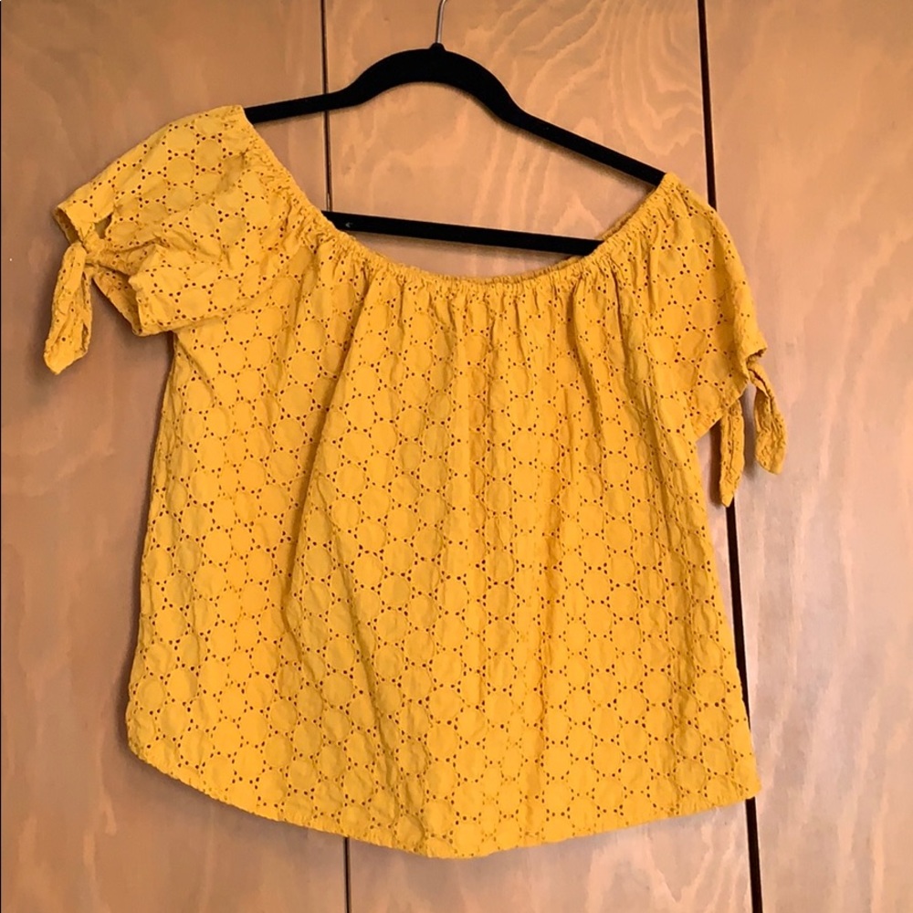 Target Universal Thread Off the Shoulder Top